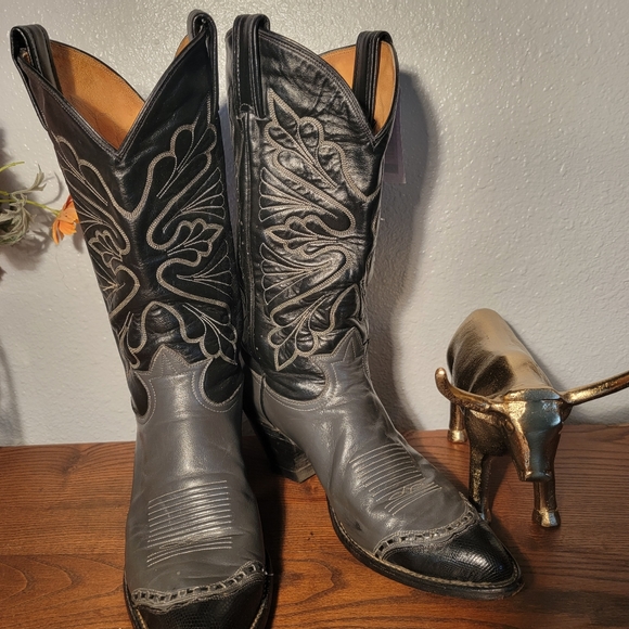 Tony Lama cowboy boots 9.5 E - Picture 3 of 9